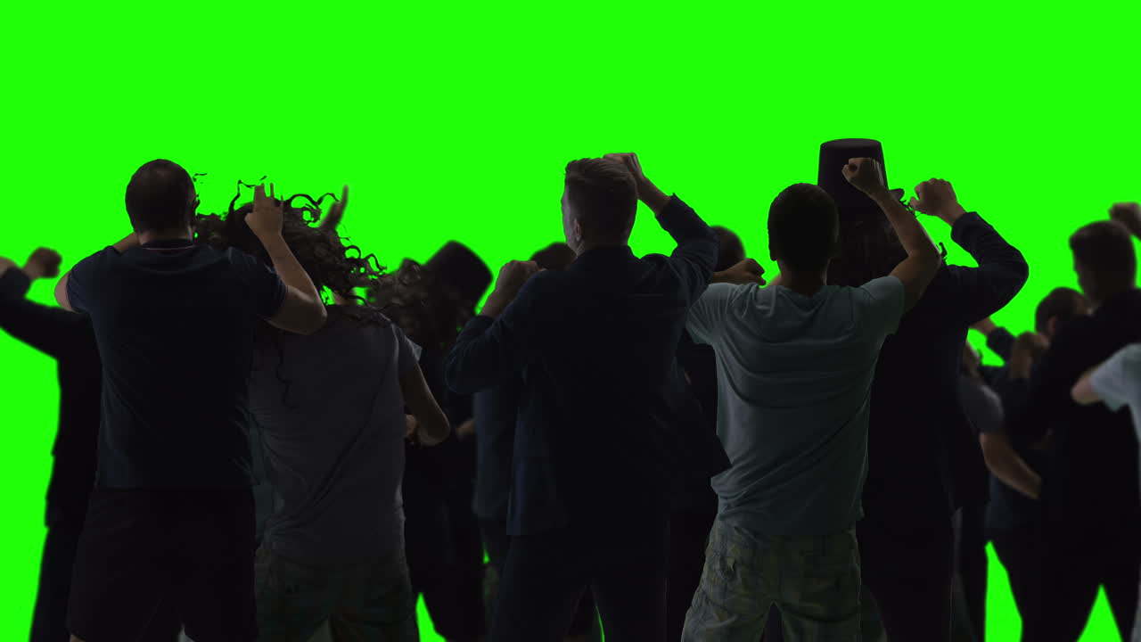 silueta de una multitud en una fiesta