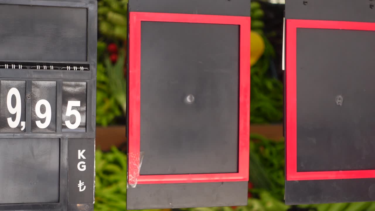 etiqueta de precio para los productos en la tienda de comestibles