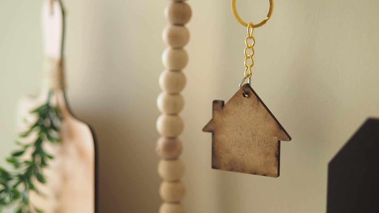 House Keychain and Home Decor
