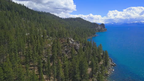 imágenes de drones del este del lago tahoe