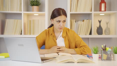 estudiante con ansiedad.