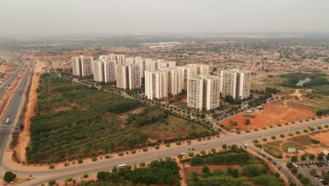 Frente-De-Viaje,-Drone,-Centralidad-De-Zango,-Luanda,-Angola,-Africa-Hoy