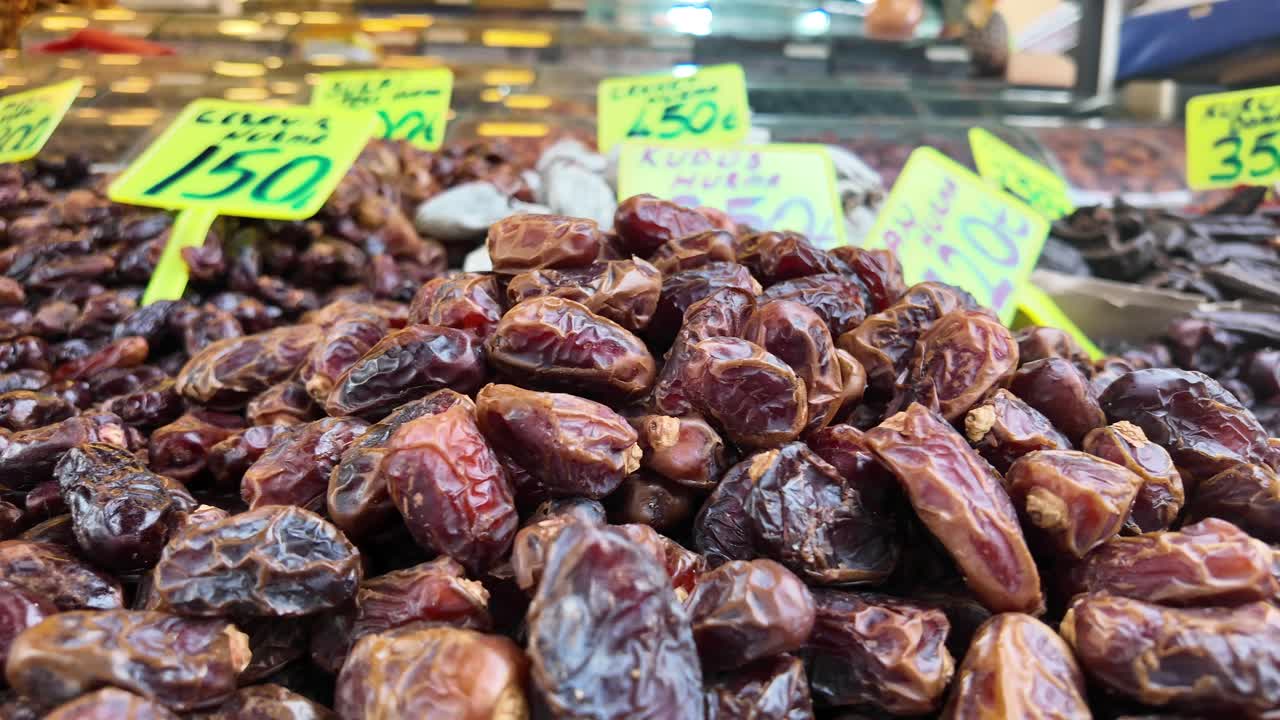 Dates for sale at a market