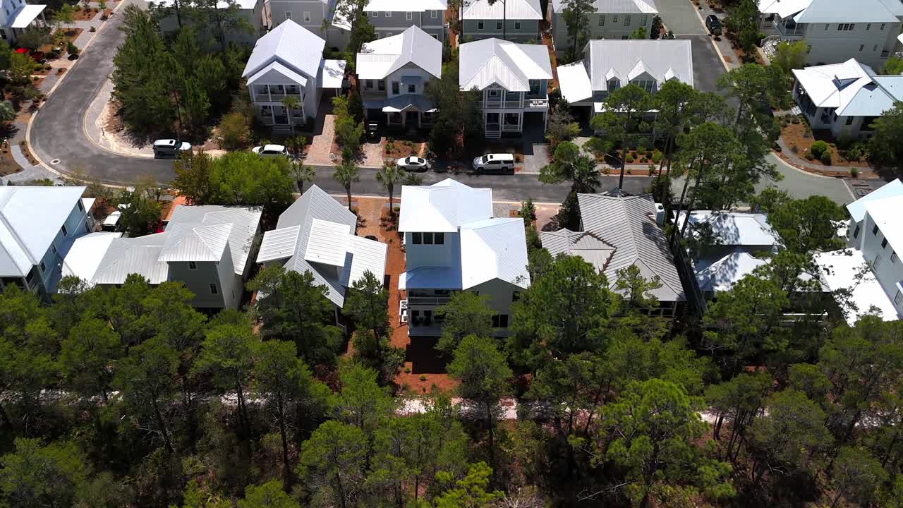 el barrio inmobiliario de gulfview circle en la playa de santa rosa, florida, estados unidos
