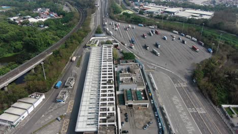 vista aérea de hong kong y china continental punto de control kok ma chau y cruce fronterizo a shenzhen