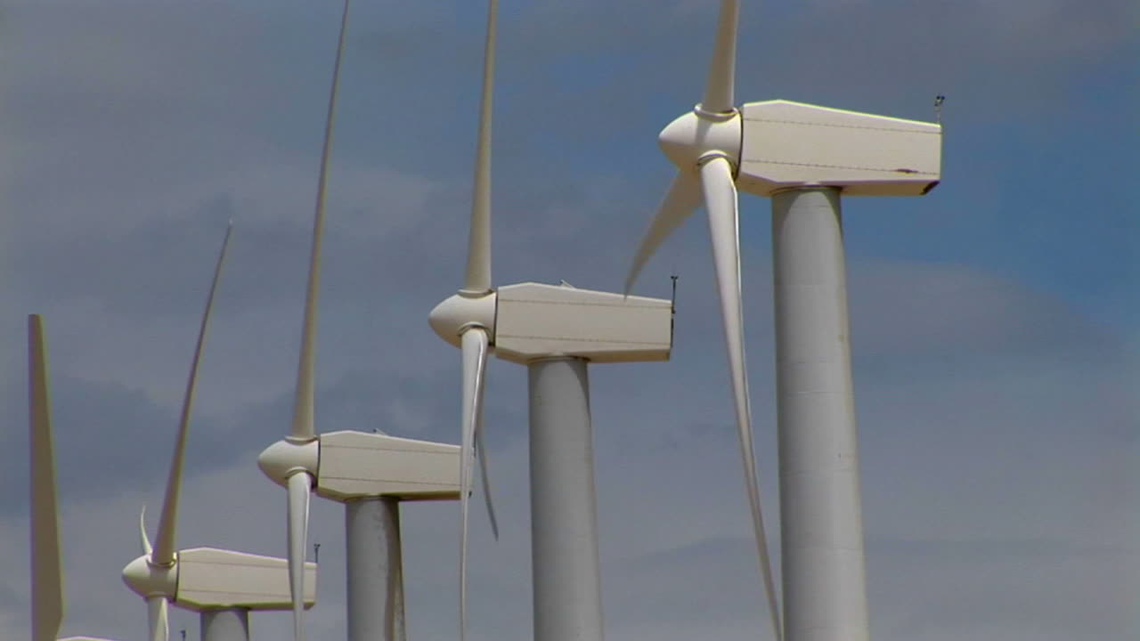 풍력 터빈은 전기를 생성합니다 3