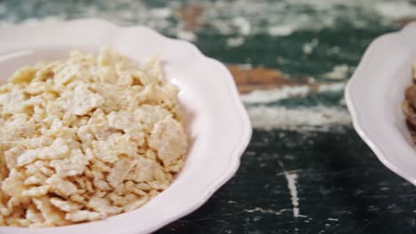 bowls of various breakfast 4k