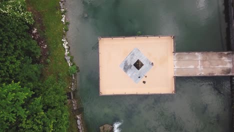 Rising-aerial-view-over-a-unique-dock-on-Berchtesgaden,-Germany