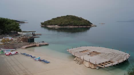 Costa-Del-Mar-Jónico-En-La-Riviera-Albanesa-En-La-Playa-De-Ksamil