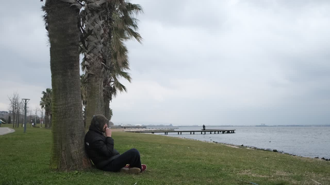 외로운 우울증 남자