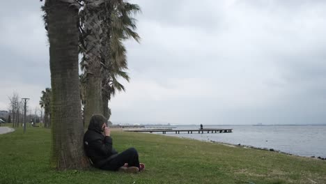 hombre solitario de depresión