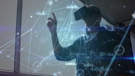 animación de la red de conexiones sobre el hombre de negocios caucásico usando auriculares vr