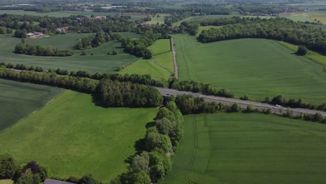 4K-Drohnenvideo-Der-A2-Schnellstraße-In-Der-Nähe-Des-Dorfes-Bridge-In-Der-Nähe-Von-Canterbury