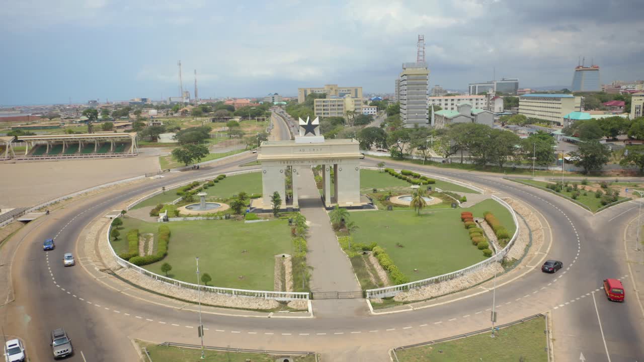 vista aérea de la plaza de la independencia de ghana_11