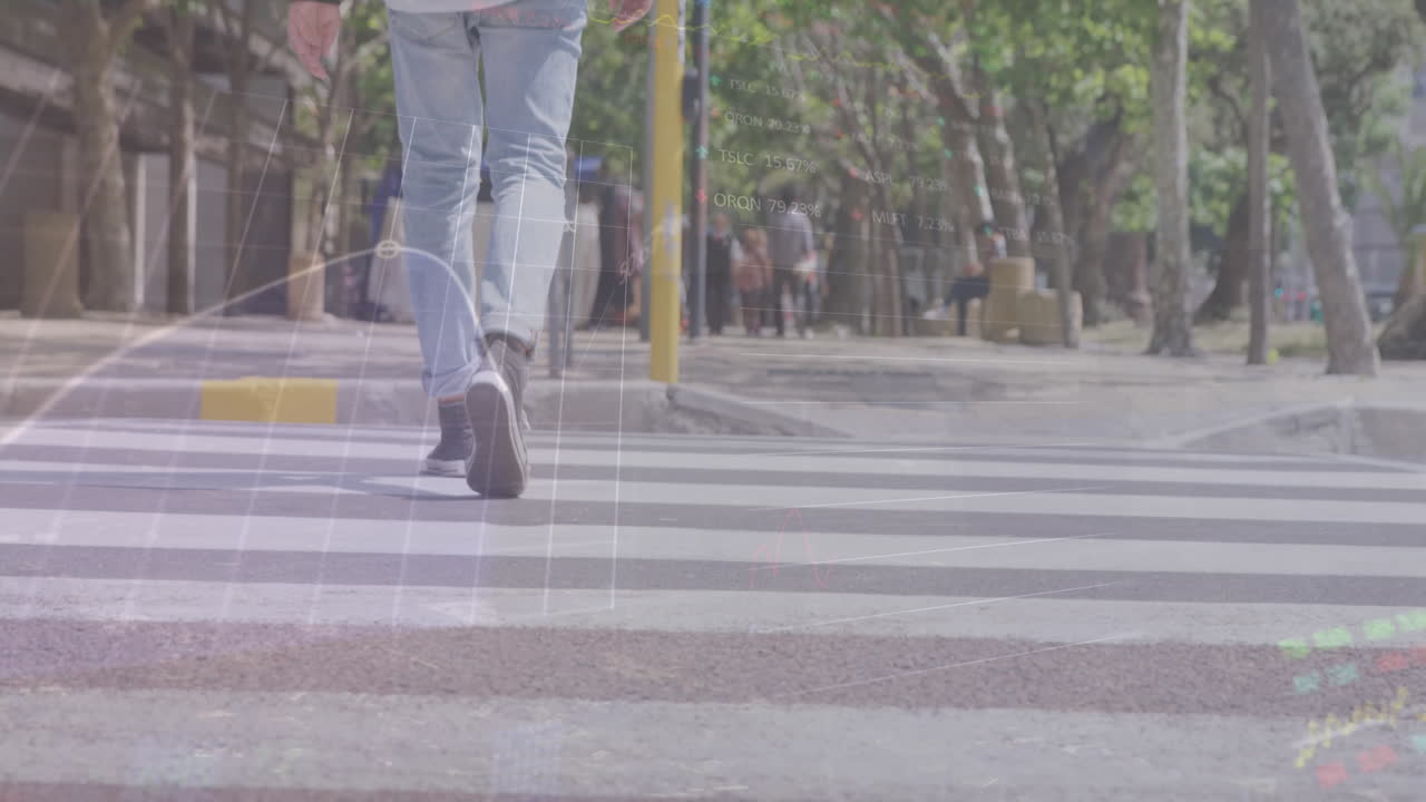 animación del procesamiento de datos financieros sobre el cruce de personas en la carretera