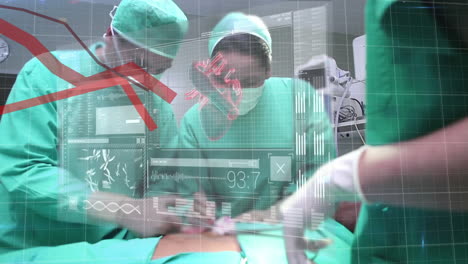 interfaz digital con el procesamiento de datos médicos contra el equipo de cirujanos que realizan la operación