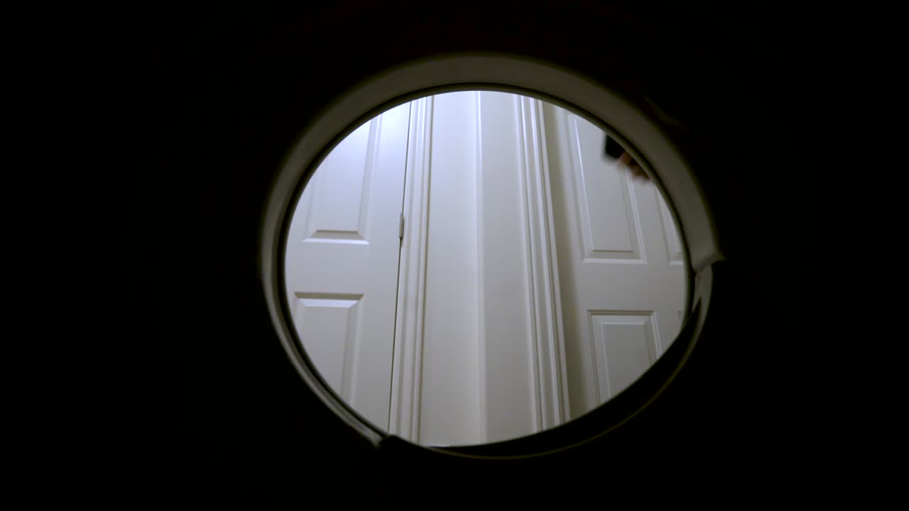 세탁 건조기에 옷 넣기