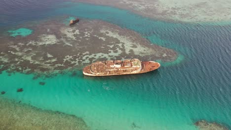 naufragio de al-fahad ubicado en mar rojo km al sur de