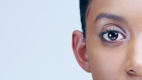 belleza de ojos anchos