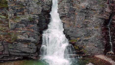 the panichulata waterfall in rondane norway, shot in 50p