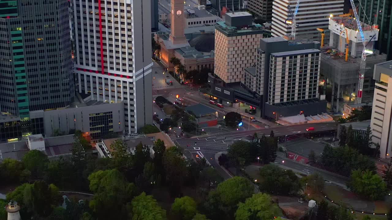 vista aérea de calles vacías en la ciudad de brisbane cbd cerca de st