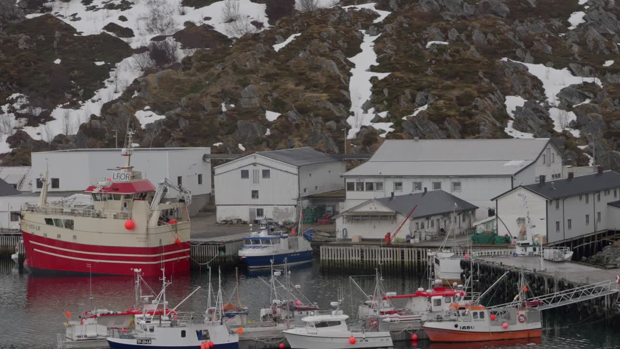Picturesque Norwegian fishing villages with harbors and boats