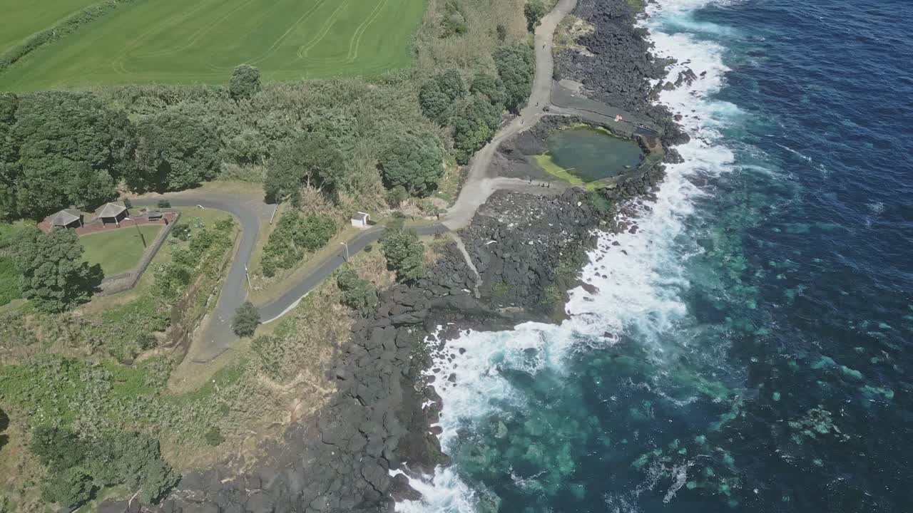 산토 안토니오 해안을 따라 해안 파노라마 해변 도로, 아조레스