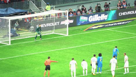 경기장 에서 축구 페널티??