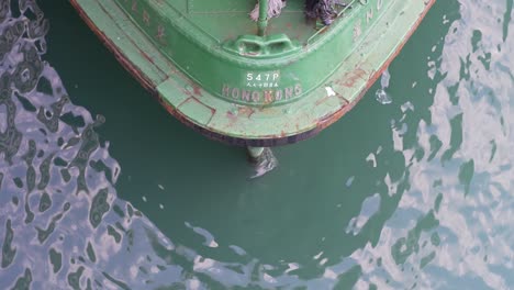 buque de pasajeros estrella atracado en la parada de ferry de wan chai en la ciudad de hong kong