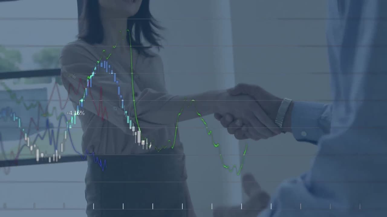 animación del procesamiento de datos financieros sobre el apretón de manos de un hombre de negocios