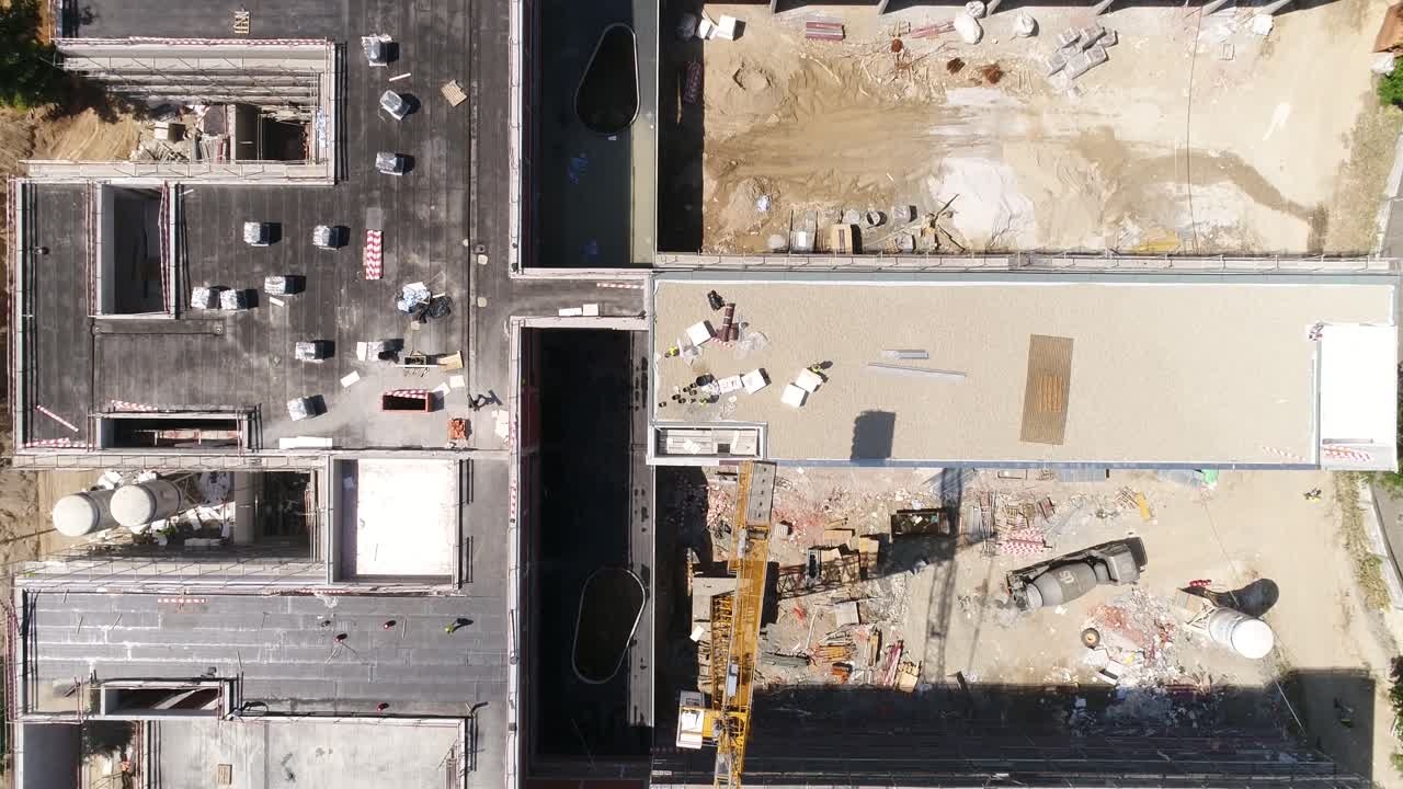 trabajadores en la construcción de edificios