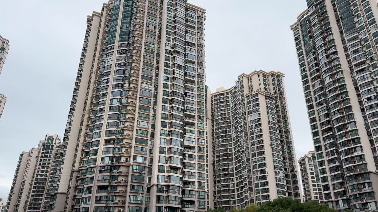 Residential neighborhood in Shanghai's Putuo District along Suzhou Creek