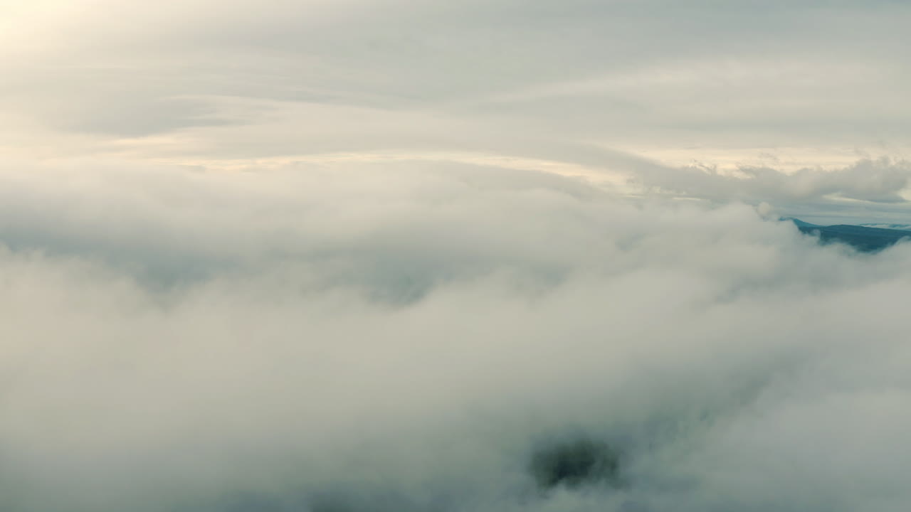 ¿qué traerán las nubes con ellas?