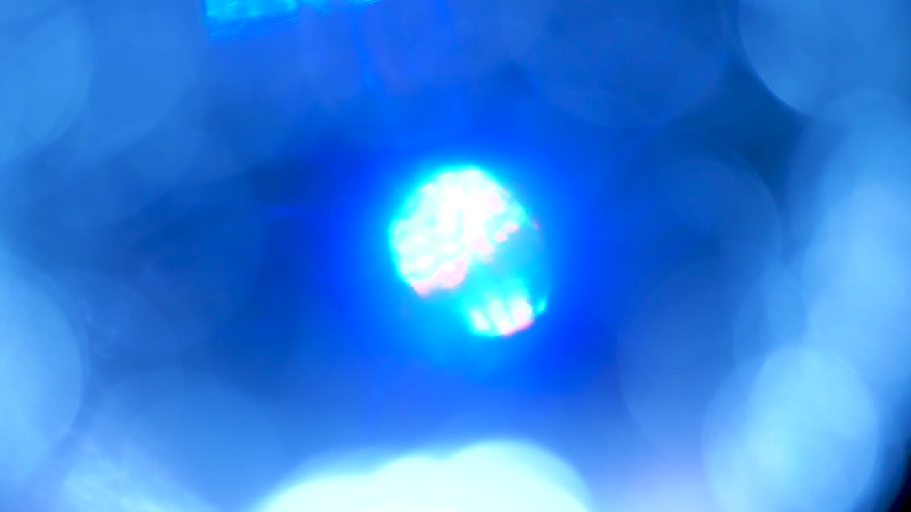 추상적인 파란색 보케 조명