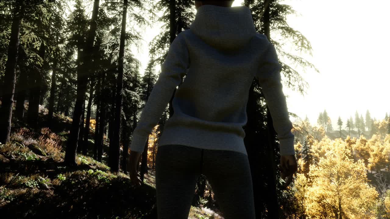 야생 숲 산과 함께 야외에서 혼자 서 있는 젊은 여성