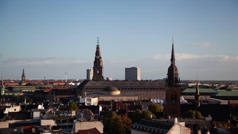 Zeitraffer-Der-Skyline-Von-Kopenhagen:-Türme