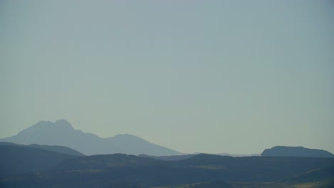 el lapso de tiempo de las montañas cerca del embalse de lagerman cerca de boulder, colorado, ee.