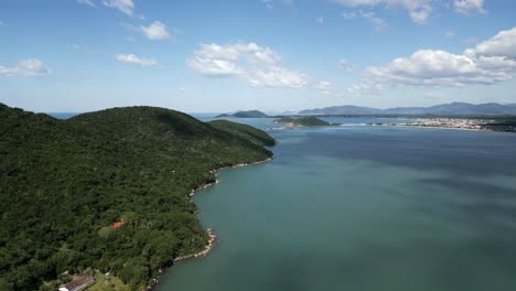 Luftaufnahme-Der-Insel-Santa-Catarina,-Brasilien,-Florianopolis,-Reiseziel