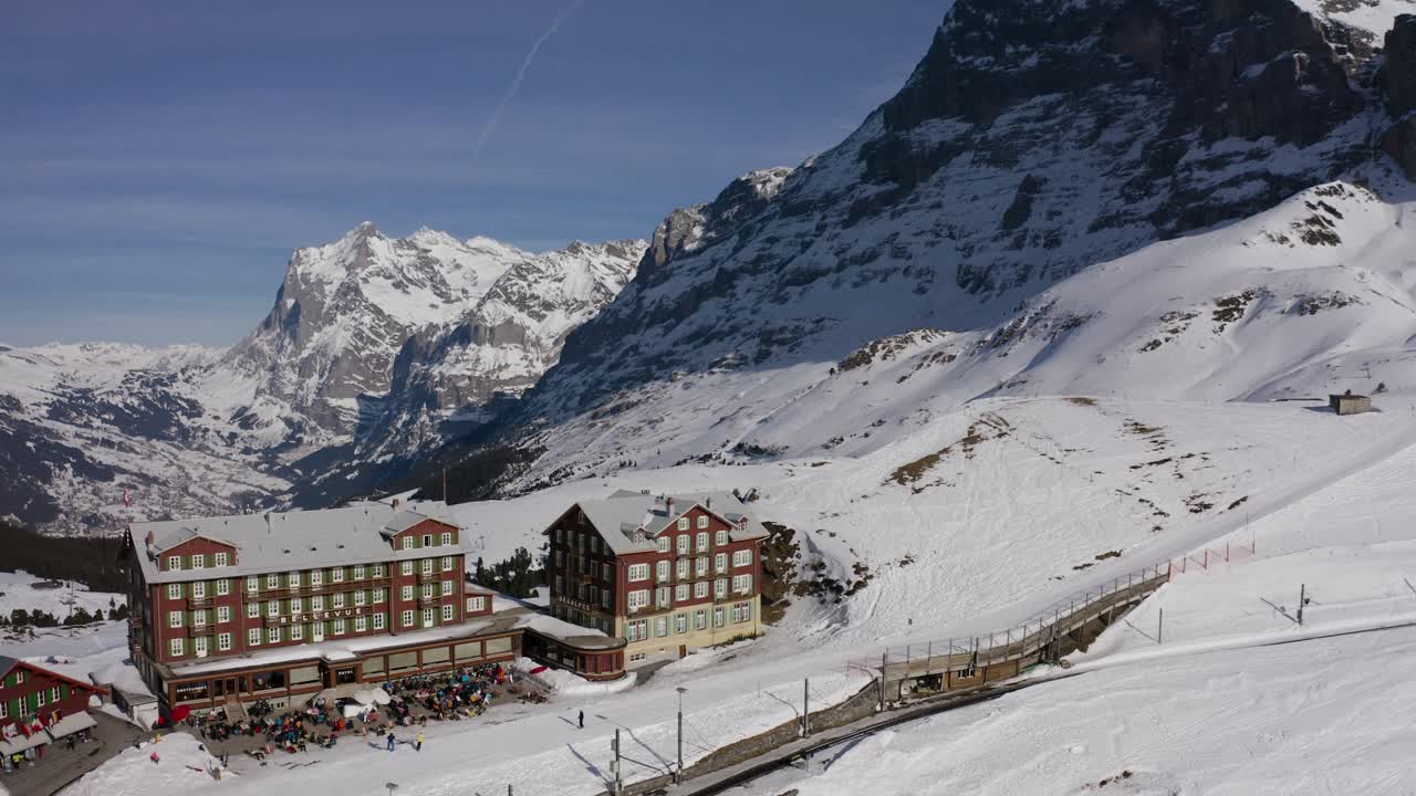 famosa estación de esquí en grindelwald plano de establecimiento aéreo