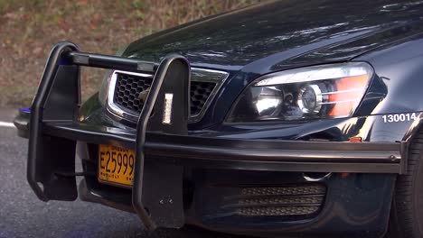 Coche-De-Policía-De-Oregon-Estacionado-Con-Las-Luces-Encendidas