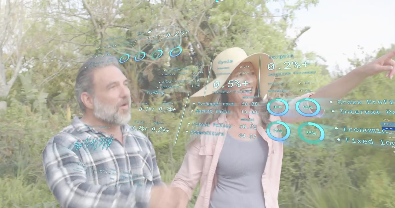 Coppia anziana che cammina su un sentiero e indica il panorama, facendo emergere grafici AR per esaminare i dati della flora.