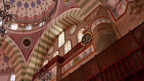 el interior de una mezquita turca