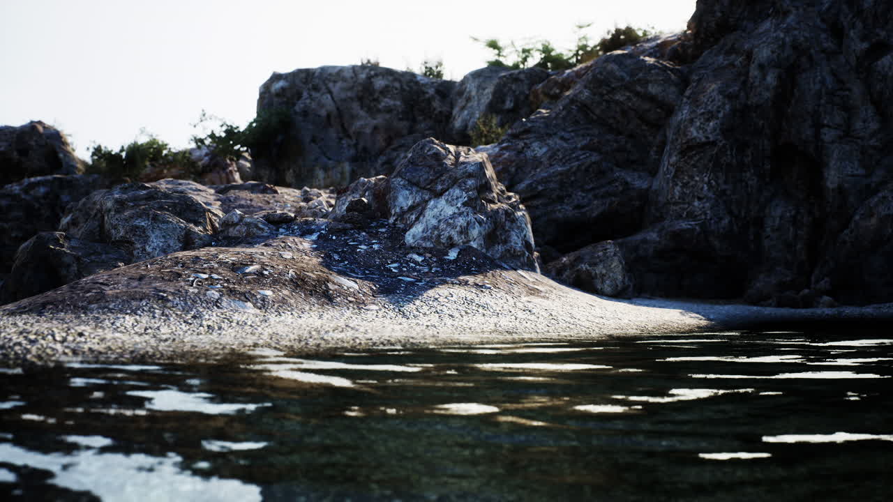 스페인 해역의 바위 어리