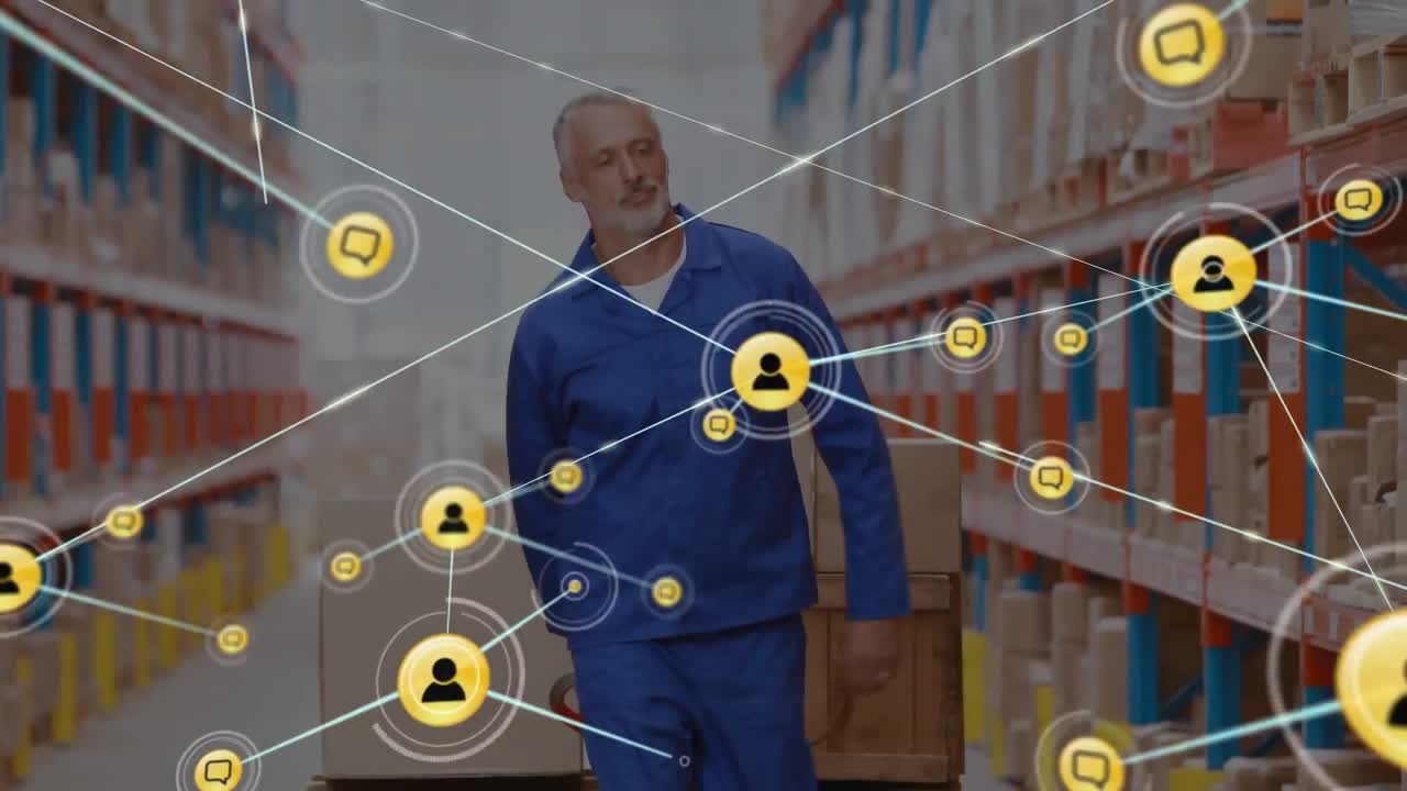 animación de la red de conexiones con iconos sobre el hombre que trabaja en el almacén