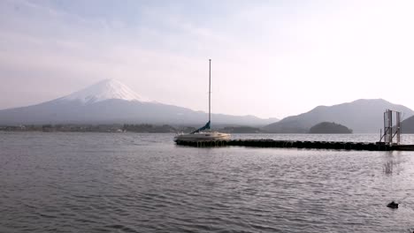 vista al lago del monte fuji japón