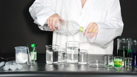 experimento científico con la transferencia de agua
