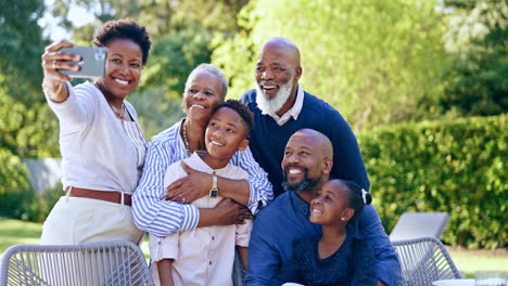 Familia,-Amor-Y-Unión-Por-Generaciones.