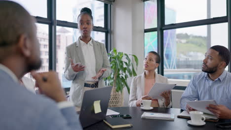 Black-woman,-speaker-talking