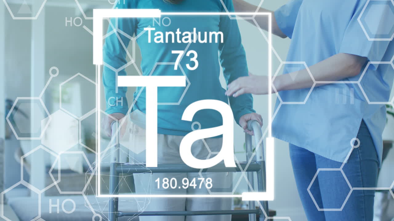 얼굴 마스크를 착용한 고위 백인 여성과 여성 의사에 대한 분자 및 원소의 애니메이션