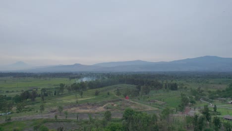 pull-front above lake and natural area in mexico city